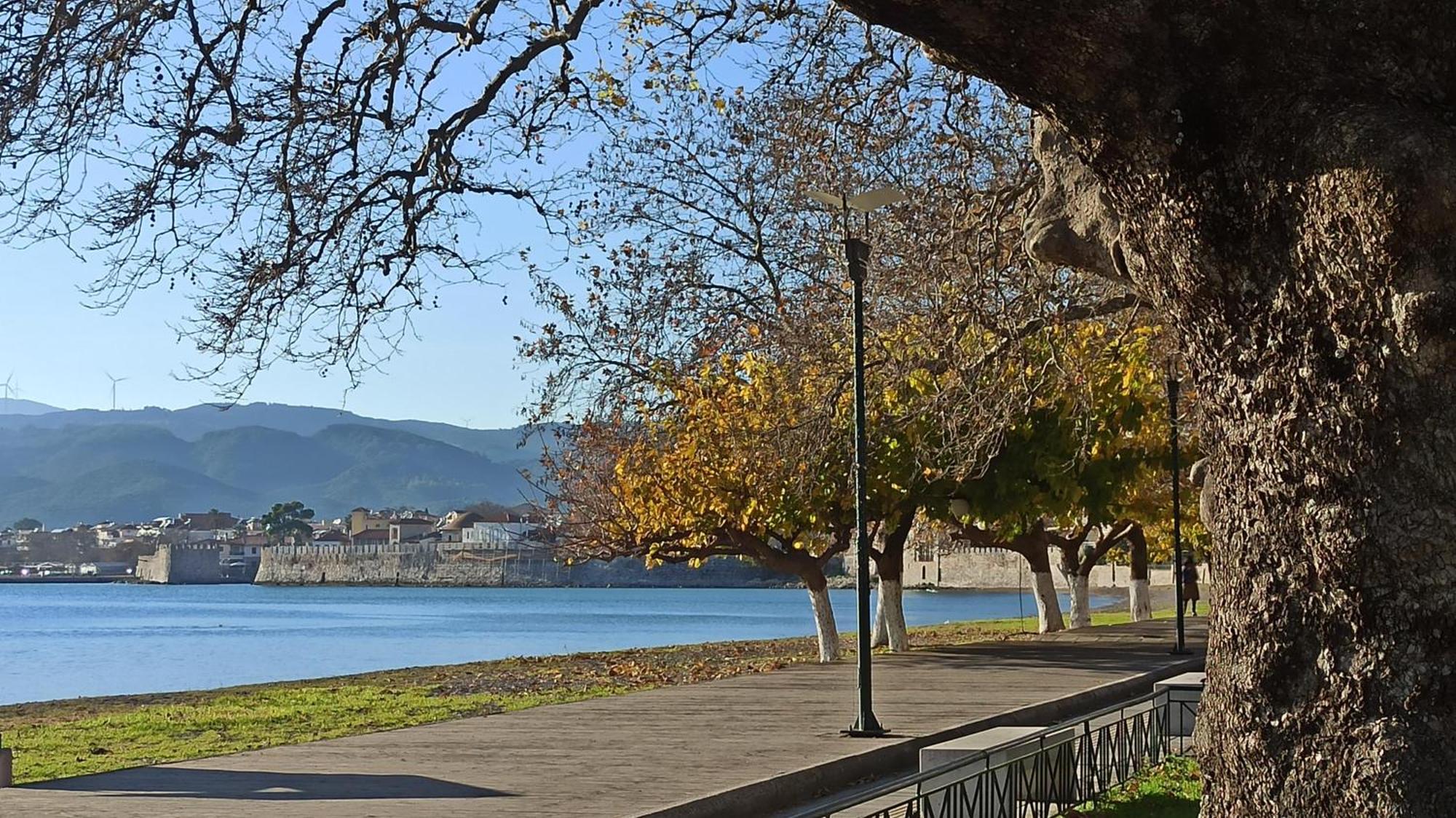 Nafpaktos Cottage By The Sea For Travelers And Dreamers! Esterno foto